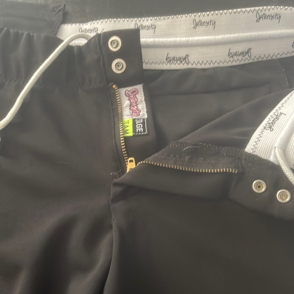 Intensity Womens black softball pants size large